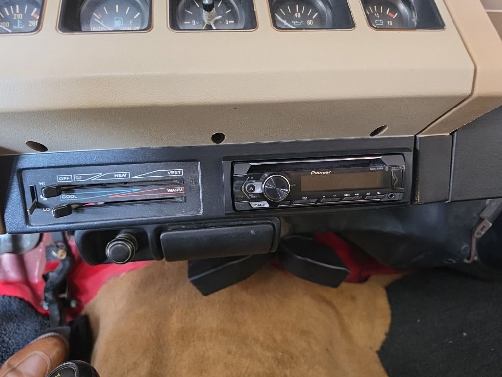 Used 1989 RED Jeep S image 14