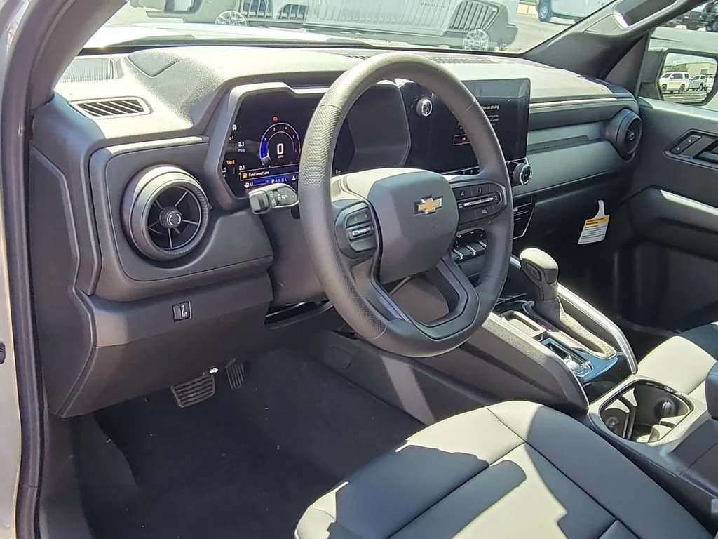 2026 Chevrolet Colorado Work Truck - Photo 10