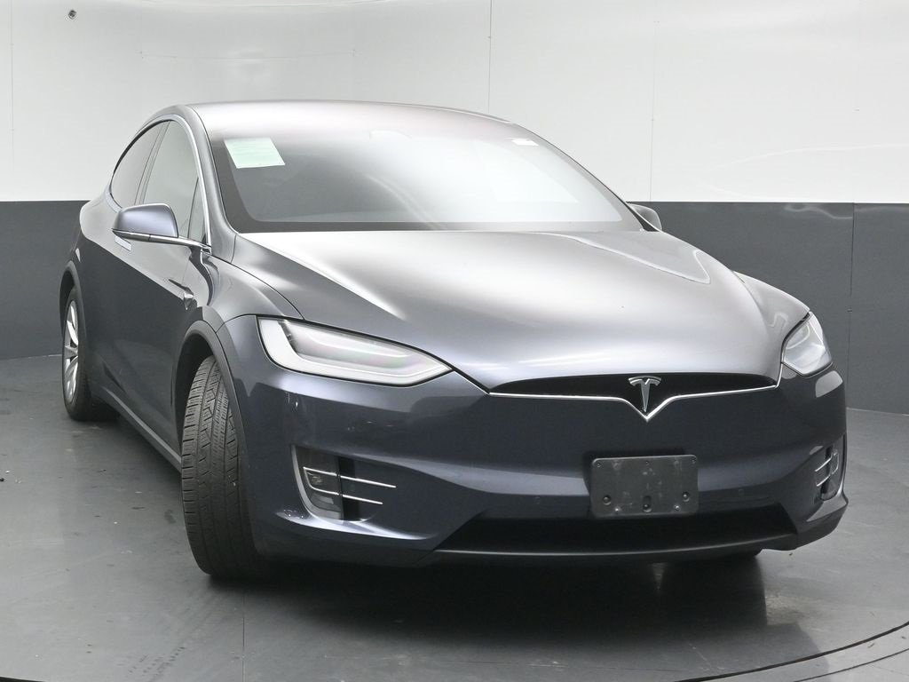 Used 2018 Tesla Model X 75D with VIN 5YJXCDE29JF103248 for sale in Naperville, IL