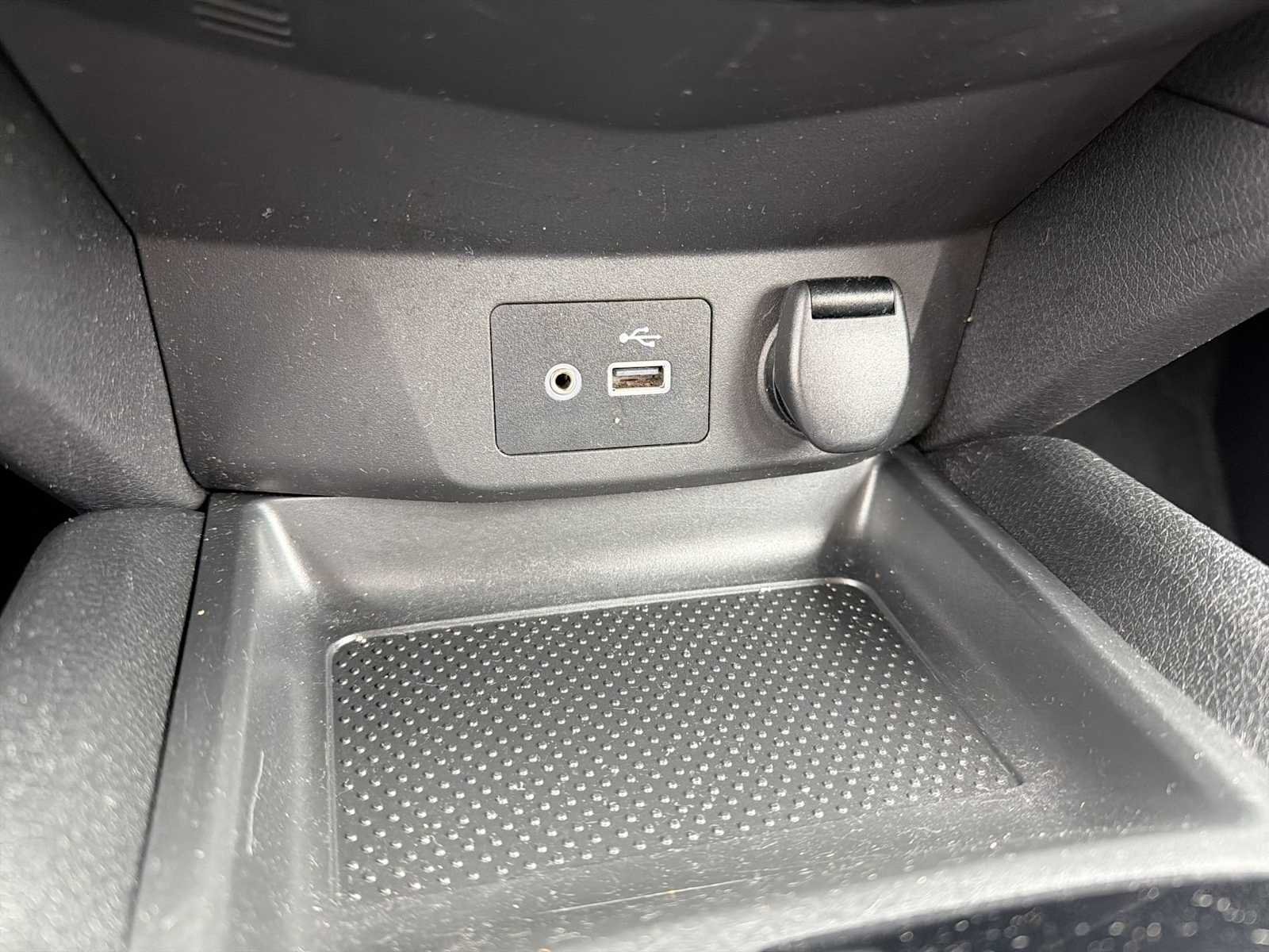 Used 2020 Magnetic Black Pearl Nissan S image 28