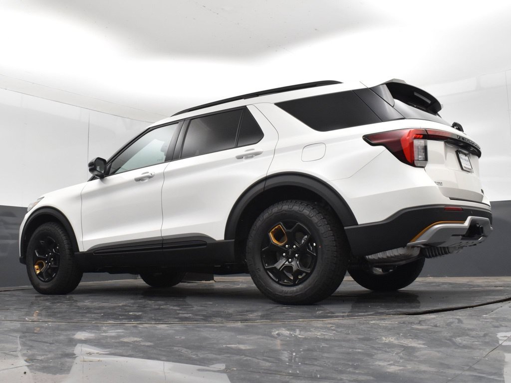 New 2026 Star White Metallic Tri-Coat Ford Tremor® image 26