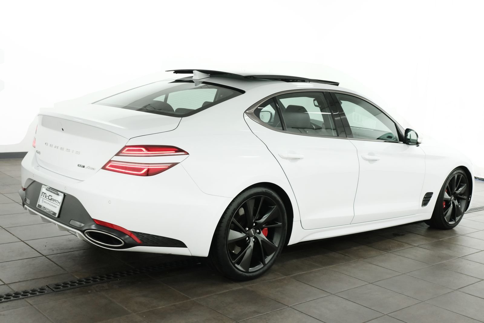 Used 2023 Alta White Genesis 3.3T image 7