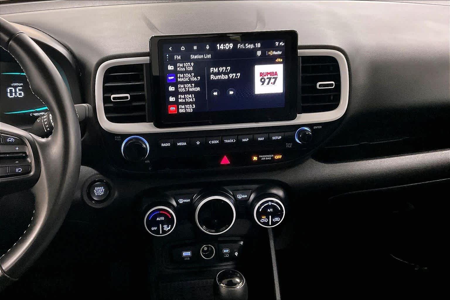 Used 2024 Ultimate Red Hyundai Limited image 7