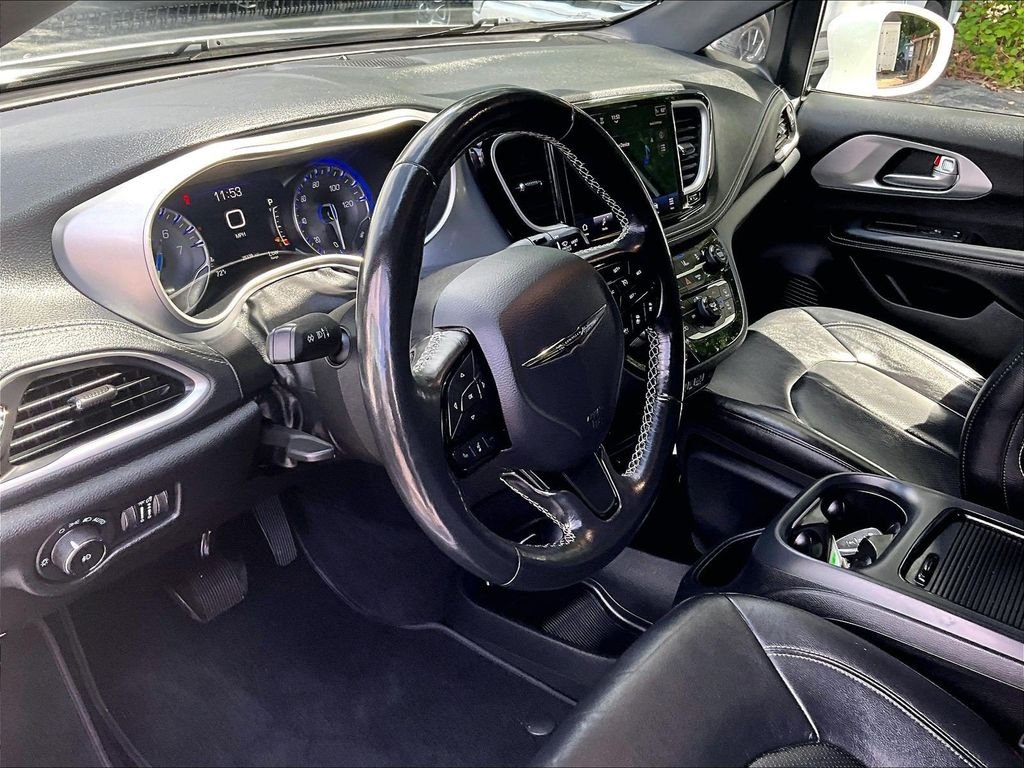 Used 2021 White Chrysler Touring L image 8