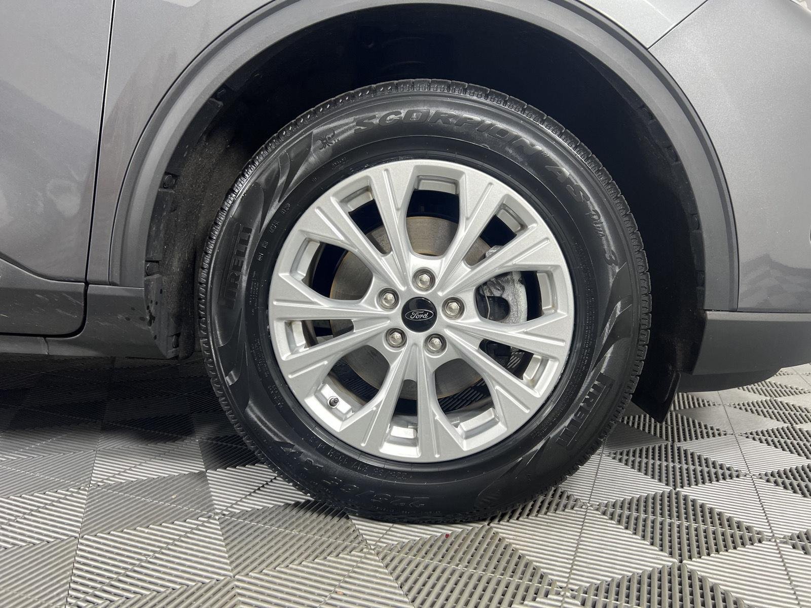 Used 2023 Carbonized Gray Ford Active image 12