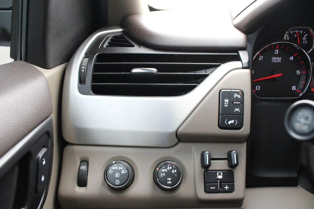 Used 2016 White GMC SLT image 11