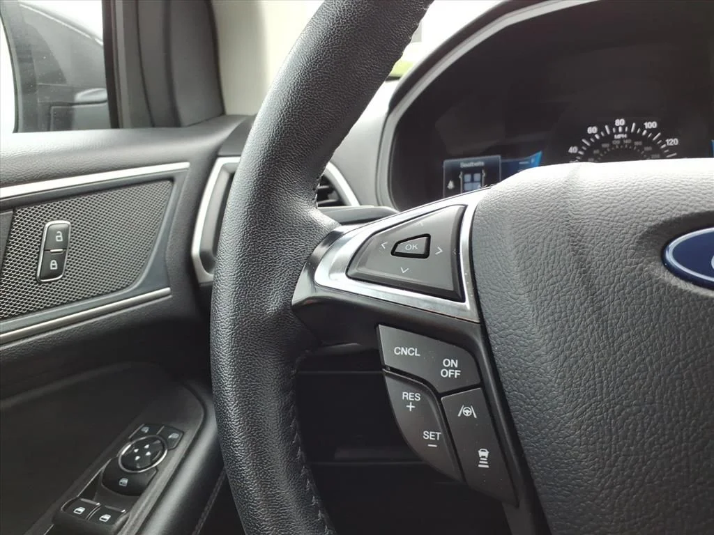 2024 Ford Edge SEL - Photo 18