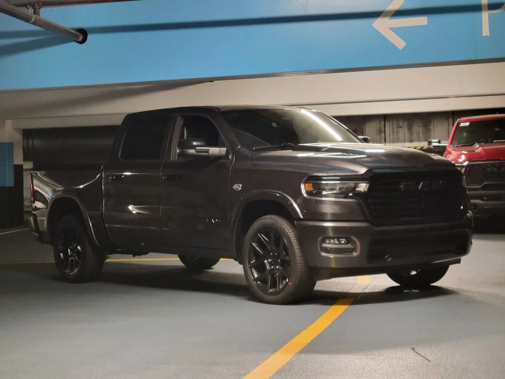 New 2026 Granite Crystal Metallic Clear-Coat Exterior Paint RAM Laramie image 27