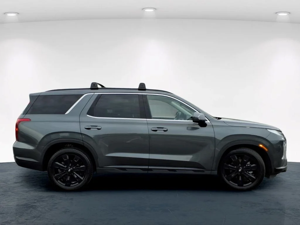 Used 2023 Gray Hyundai XRT image 7