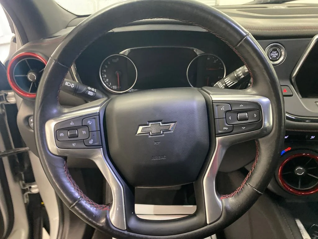 Used 2021 Silver Chevrolet RS image 18
