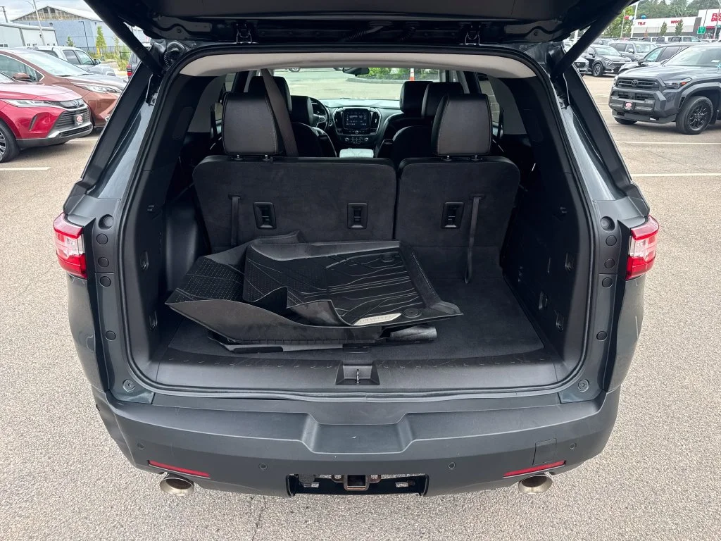 Used 2020 Gray Chevrolet 3LT image 7