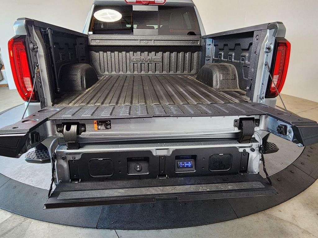 Used 2025 Silver GMC Denali Ultimate image 17