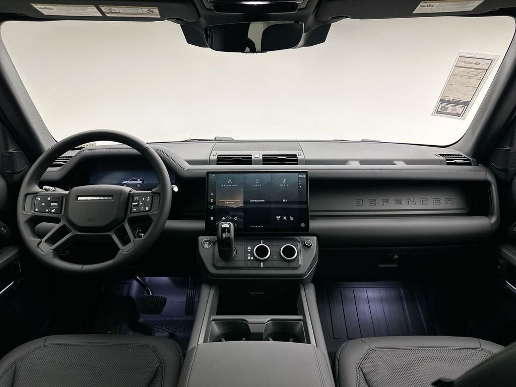 New 2026 Santorini Black Land Rover S image 8