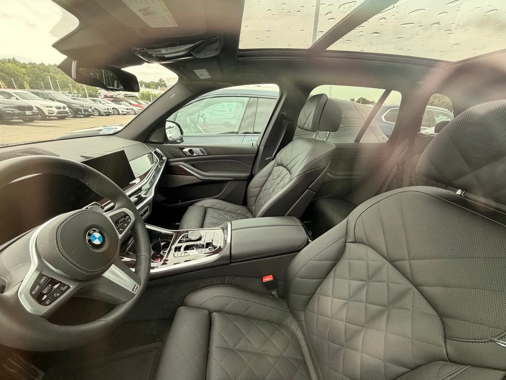 Used 2026 Black BMW xDrive40i image 6