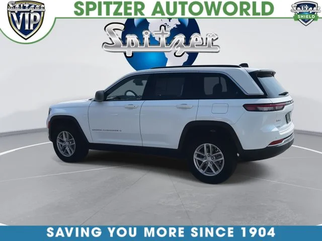 Used 2025 White Jeep Laredo X image 7
