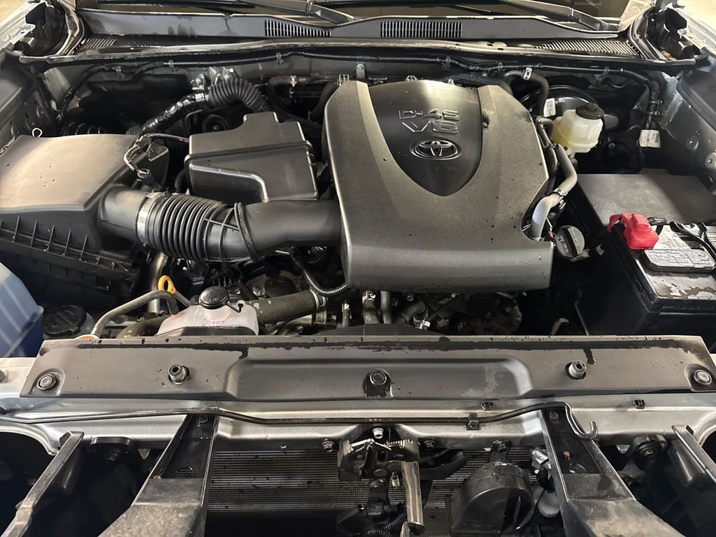 Used 2023 Silver Toyota SR image 9