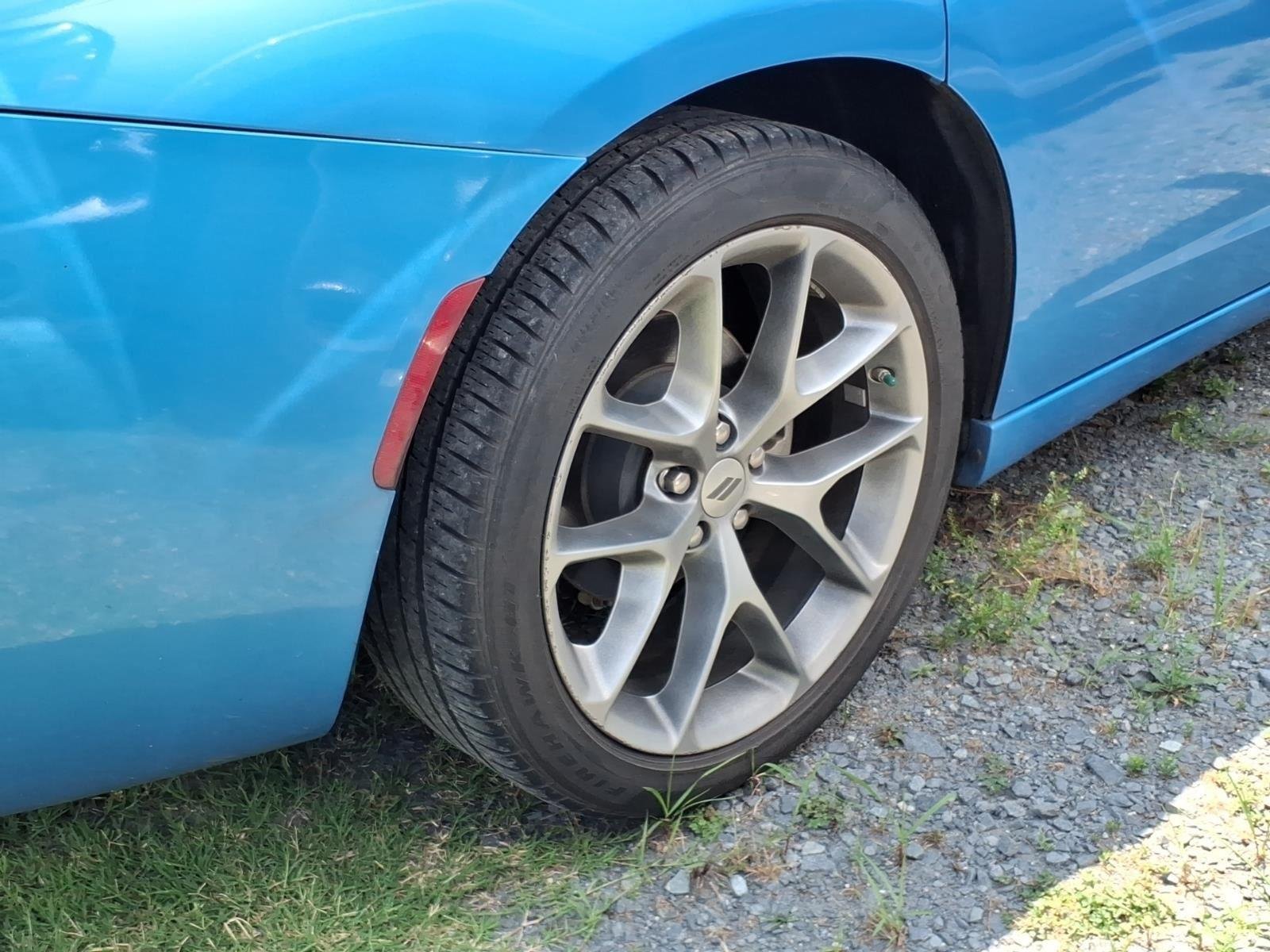 Used 2023 B5 Blue Pearlcoat Dodge SXT image 9