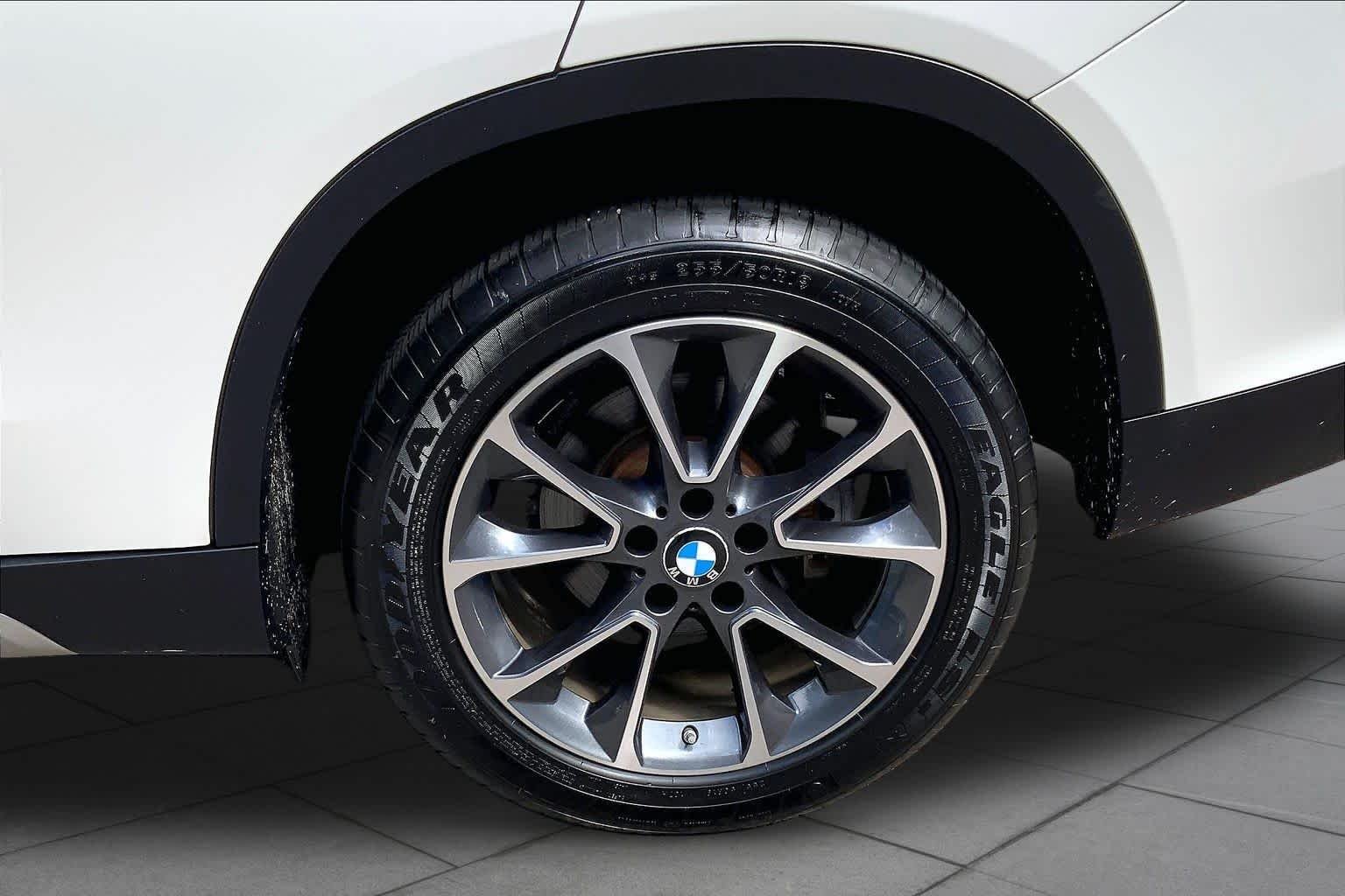 Used 2018 Alpine White BMW xDrive35i image 11