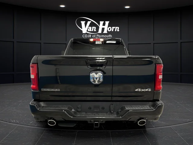 New 2026 Diamond Black Crystal Pearl-Coat Exterior Paint RAM Big Horn/Lone Star image 6