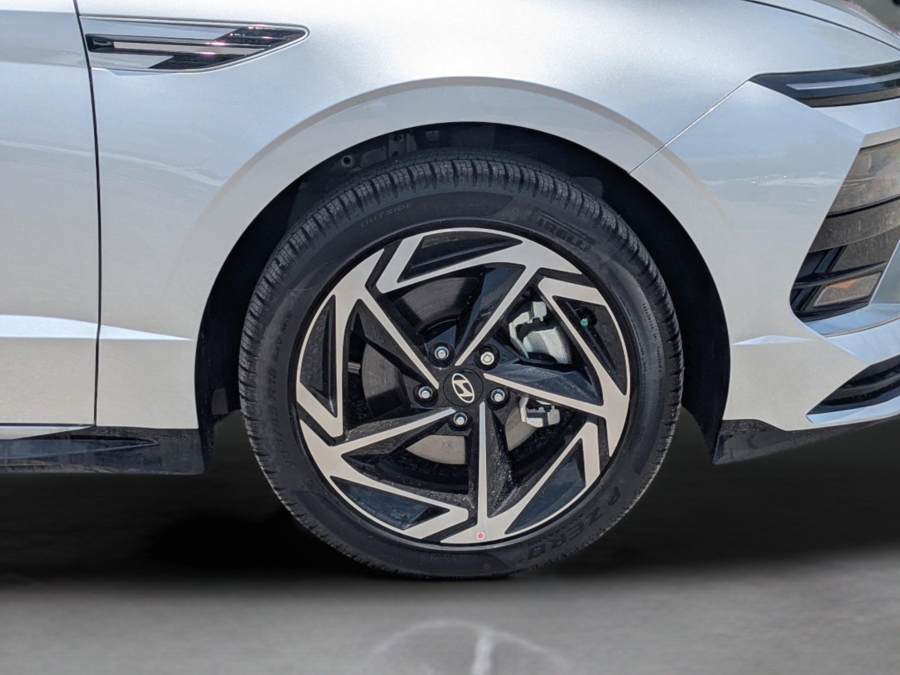 New 2026 Aero Silver Hyundai SEL Sport image 11