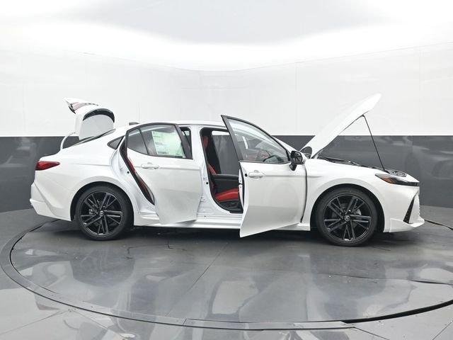 New 2026 Wind Chill Pearl Toyota XSE image 32
