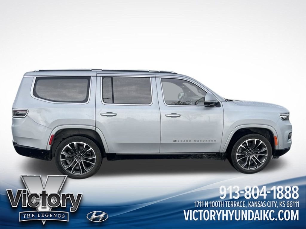 Used 2022 Silver Jeep Series III image 6