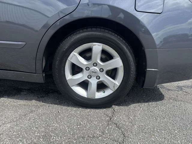 Used 2009 Gray Nissan 2.5 SL image 31
