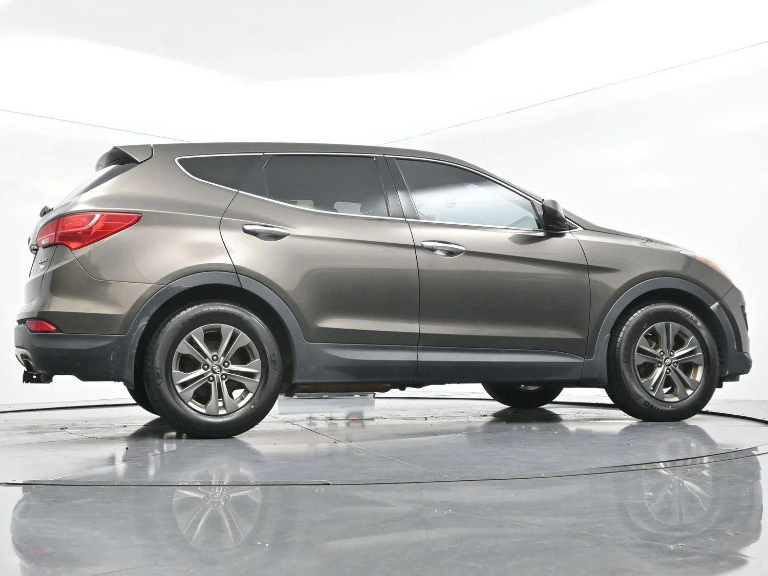 Used 2013 Cabo Bronze Hyundai Sport image 48