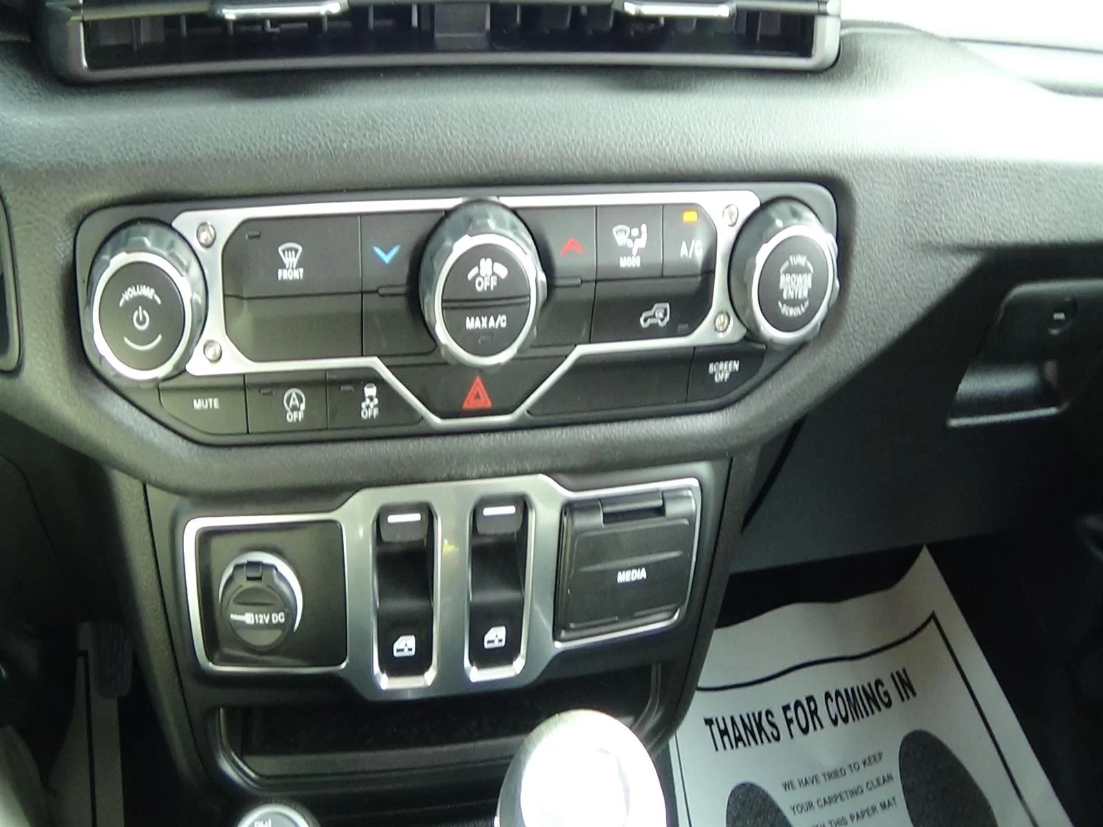 Certified Used 2025  Jeep Sport image 22