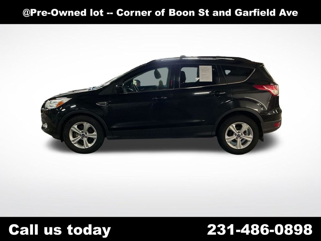 Used 2013 Black Ford SE image 2
