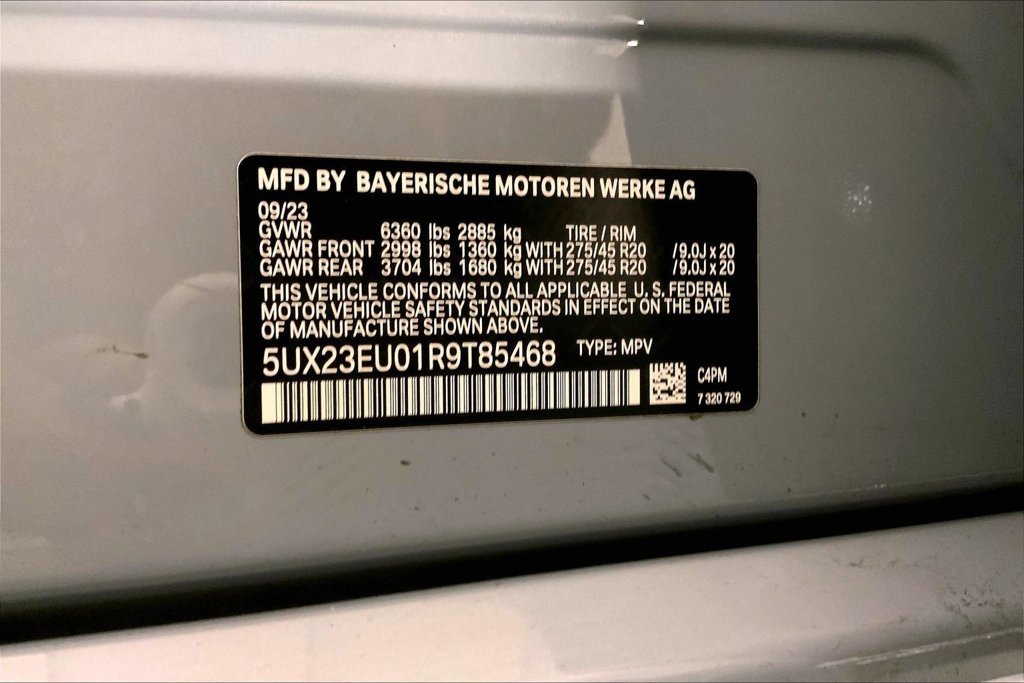 Used 2024 Gray Metallic BMW xDrive40i image 32