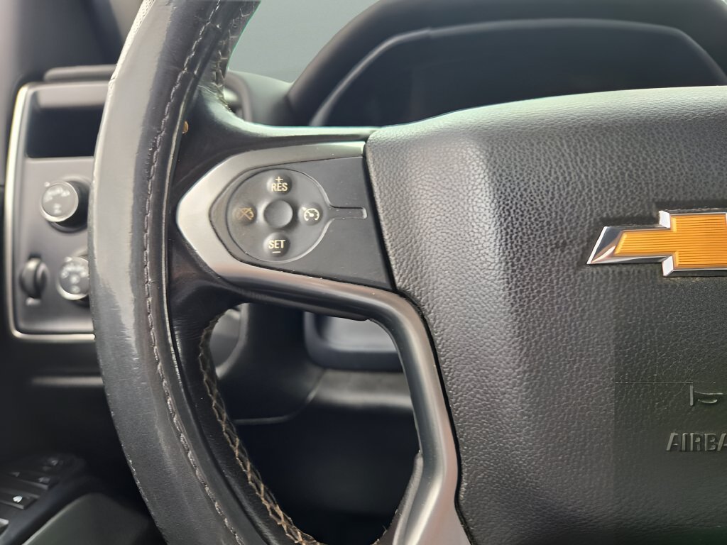 Used 2018 SILVER ICE METALLIC Chevrolet LT image 21