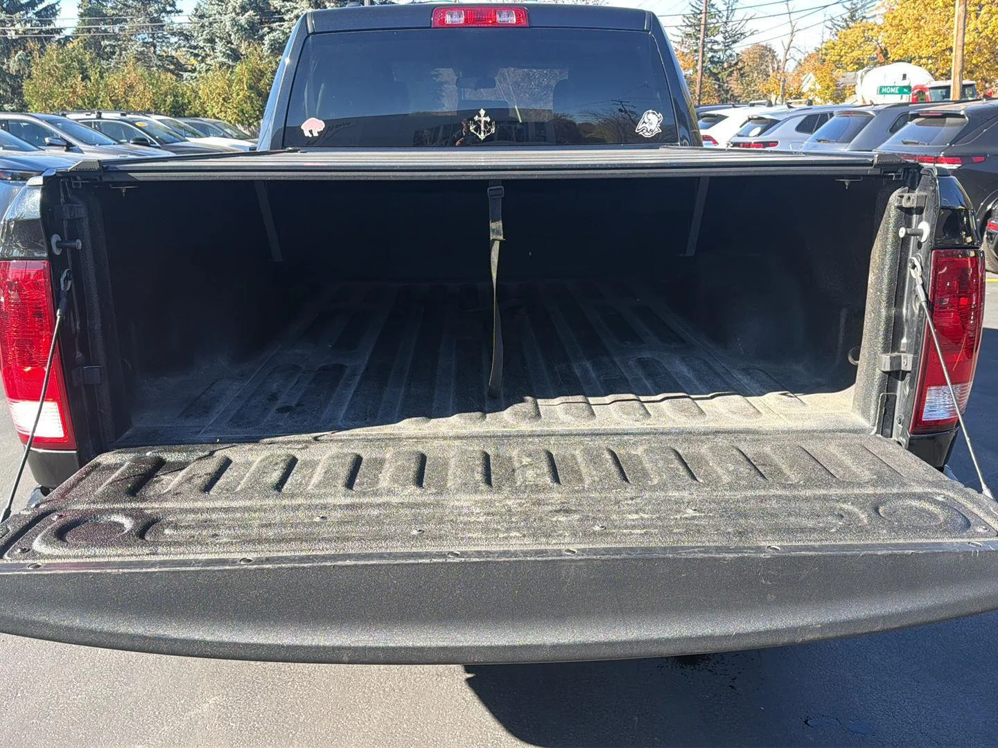 Used 2019 Brilliant Black Crystal Pearlcoat Ram Express image 6