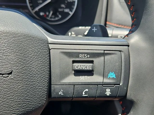 Used 2025  Nissan Rock Creek image 24