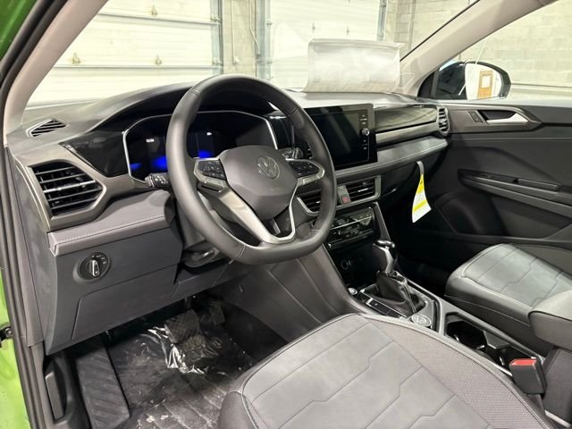 New 2026 Green Volkswagen 1.5T SE Black image 10