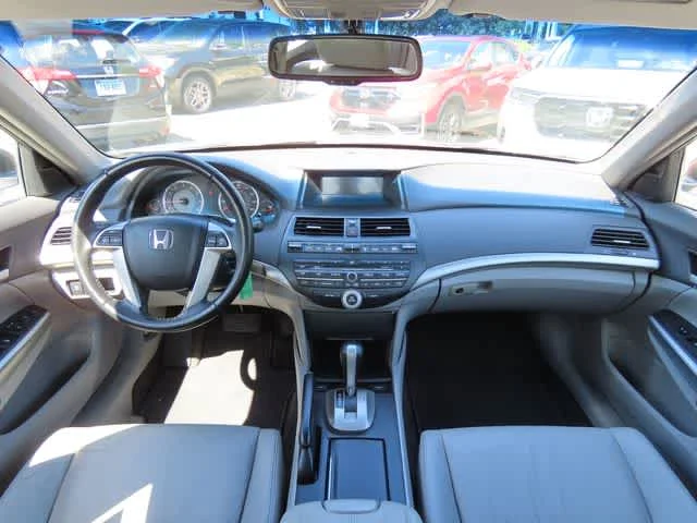 Used 2008 Alabaster Silver Metallic Honda  image 15