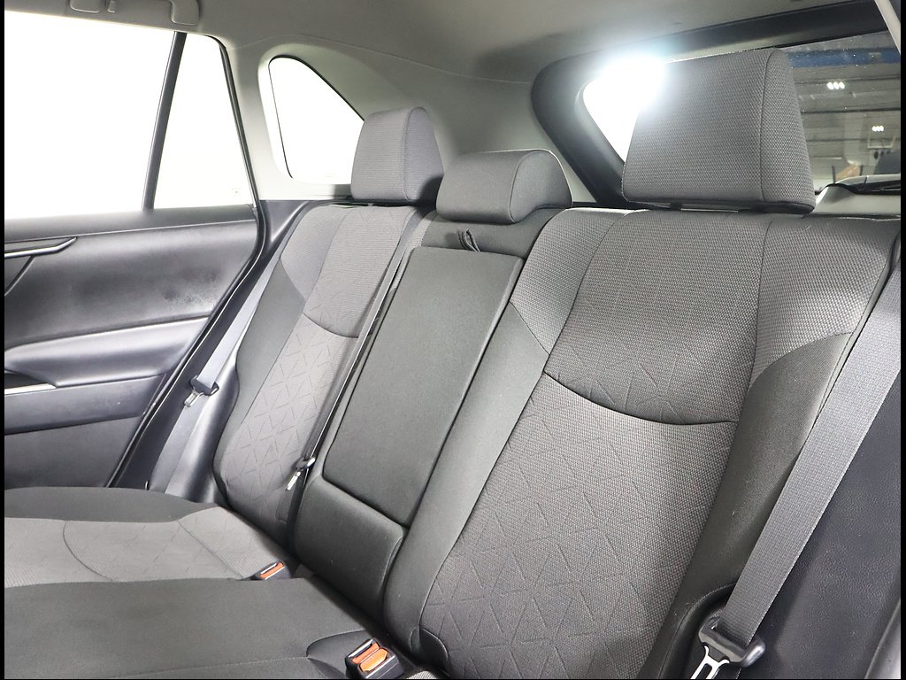Used 2025 Silver Sky Metallic Toyota XLE image 14