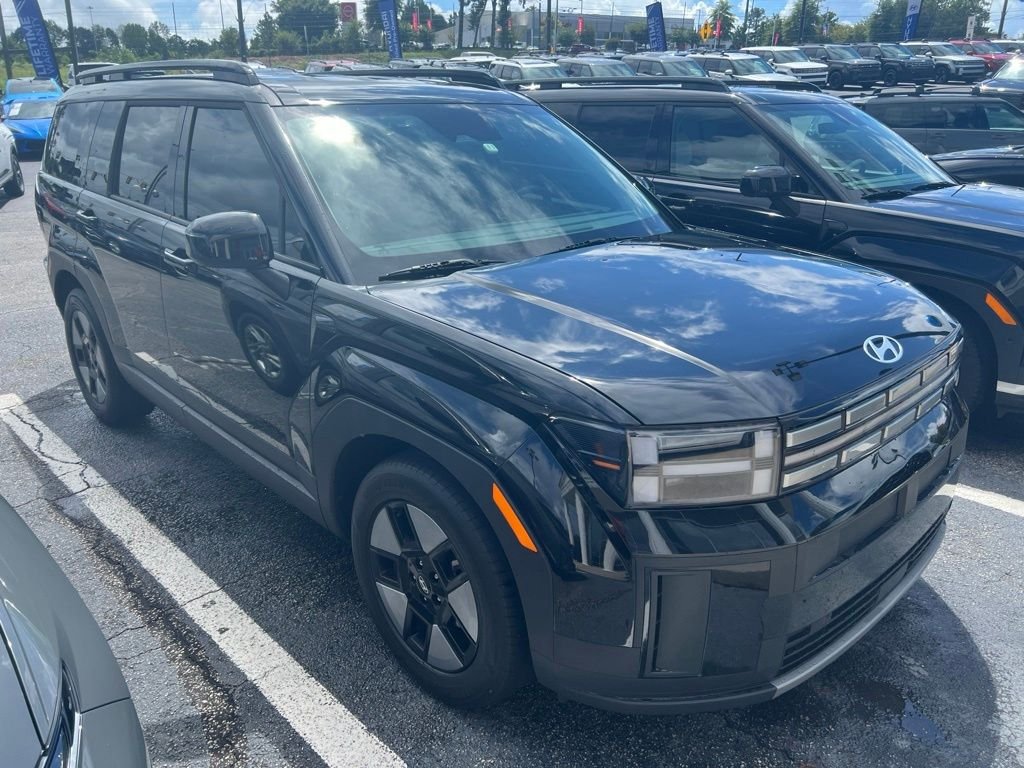 Used 2025 Black Hyundai SEL image 6