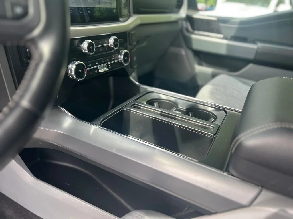 Used 2022 Silver Ford XLT image 10
