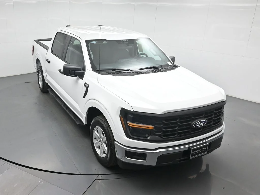 New 2026 White Ford XL image 32