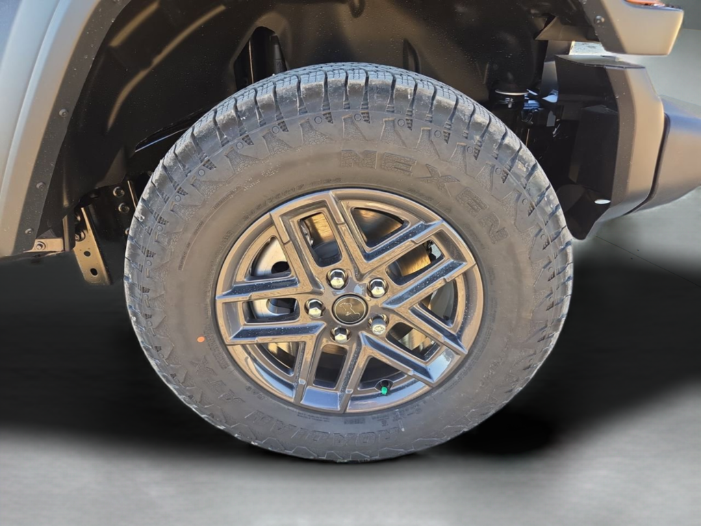 New 2026 Granite Crystal Metallic Clear-Coat Exterior Paint Jeep Sport S image 34