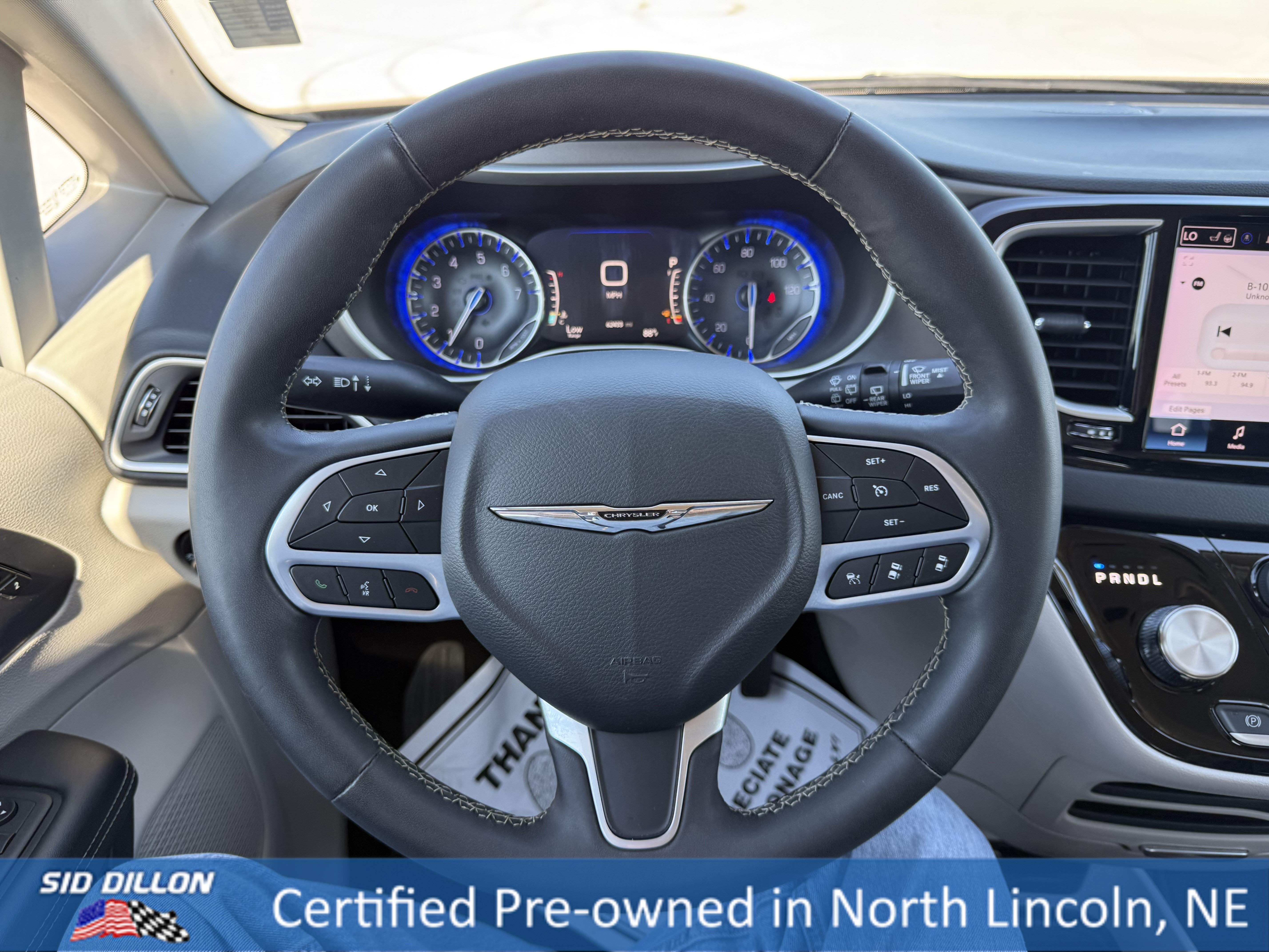 Used 2023 Brilliant Black Crystal Pearlcoat Chrysler Touring L image 12