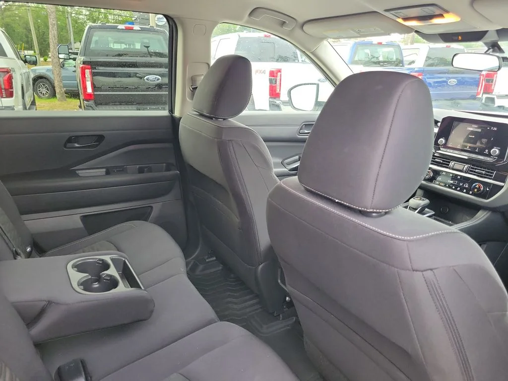 Used 2024 Pearl White Tri-Coat Nissan SV image 33