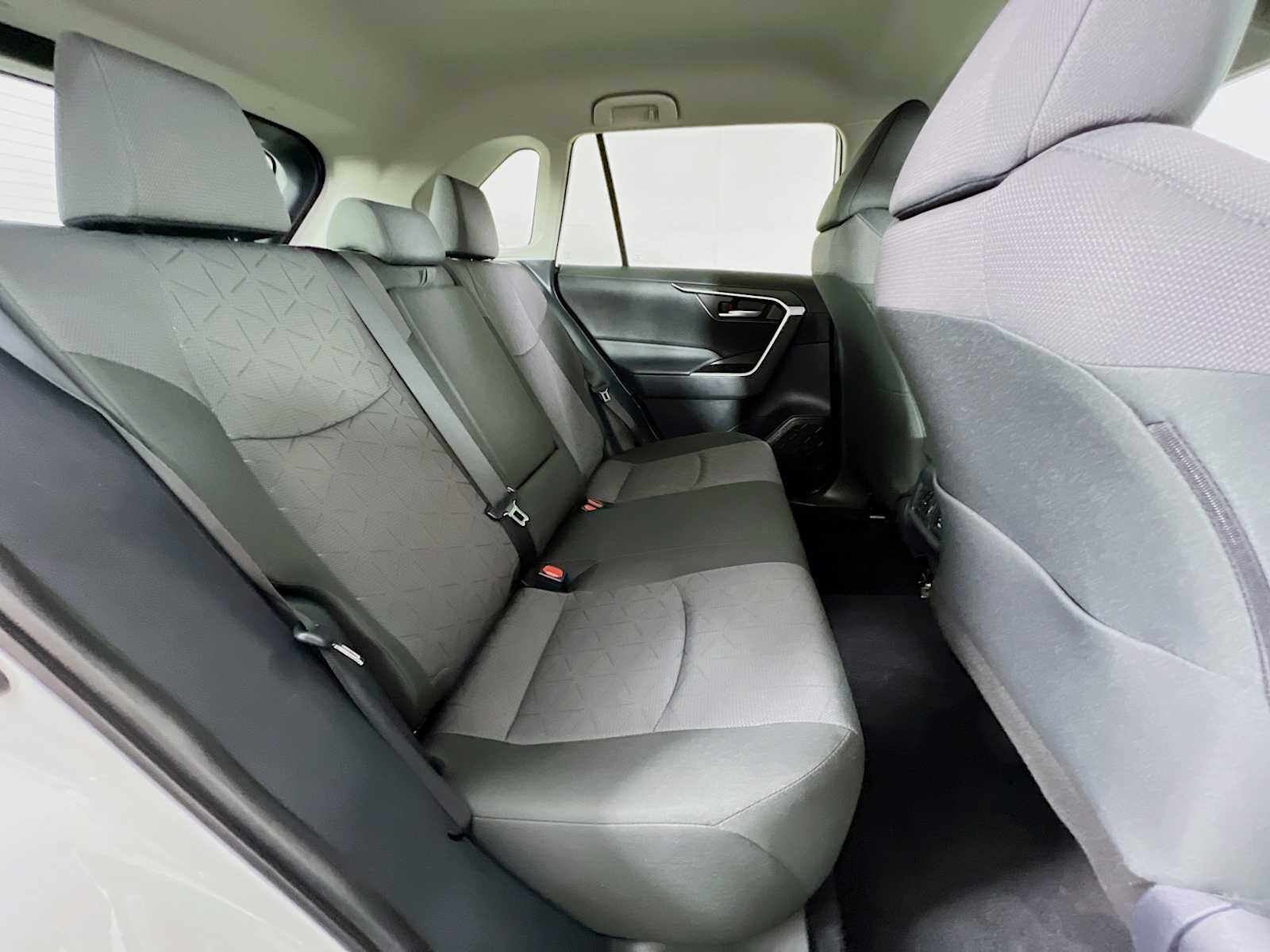 Used 2025 Ice Cap Toyota XLE image 26
