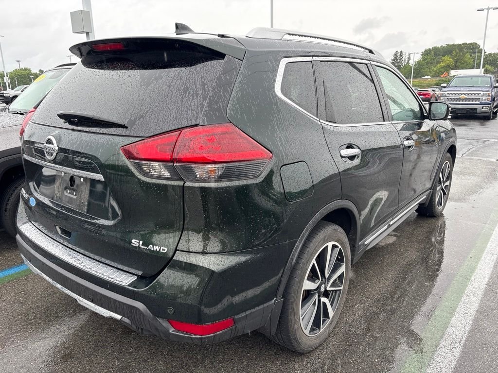 Used 2019 Green Nissan SL image 10