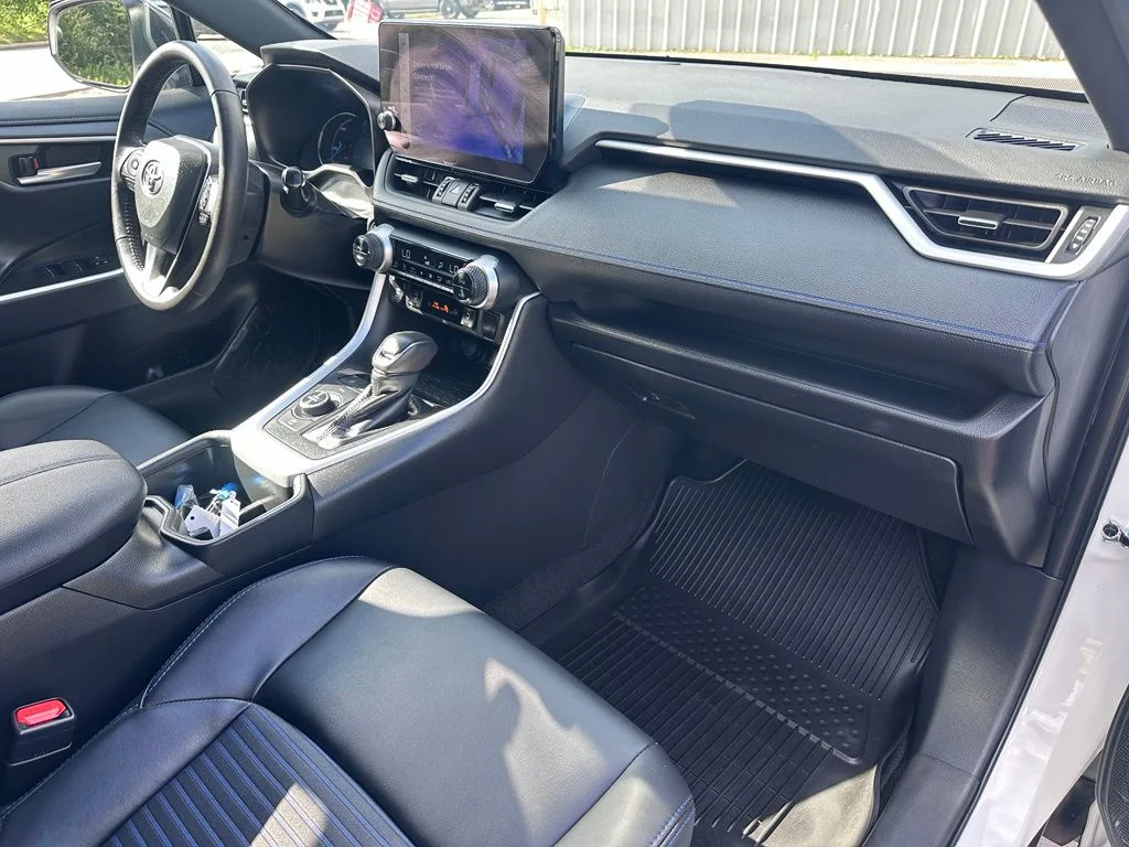 2024 Toyota RAV4 XSE - Photo 34
