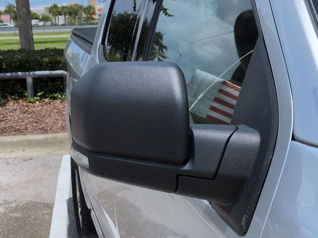 Used 2015 Ingot Silver Ford XLT image 12