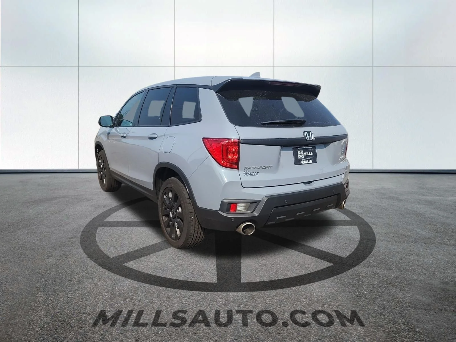 Certified Used 2023 Sonic Gray Pearl Honda EX-L image 4