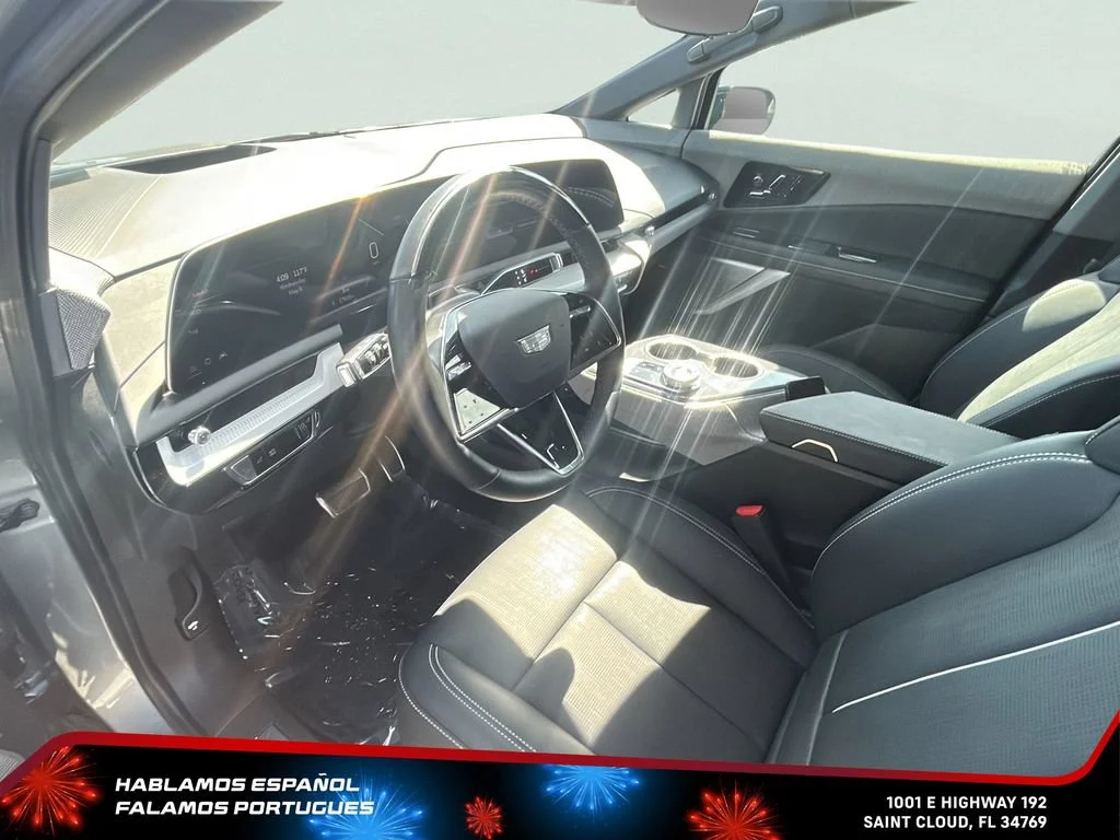 Used 2025 Argent Silver Metallic Cadillac Sport 2 image 13