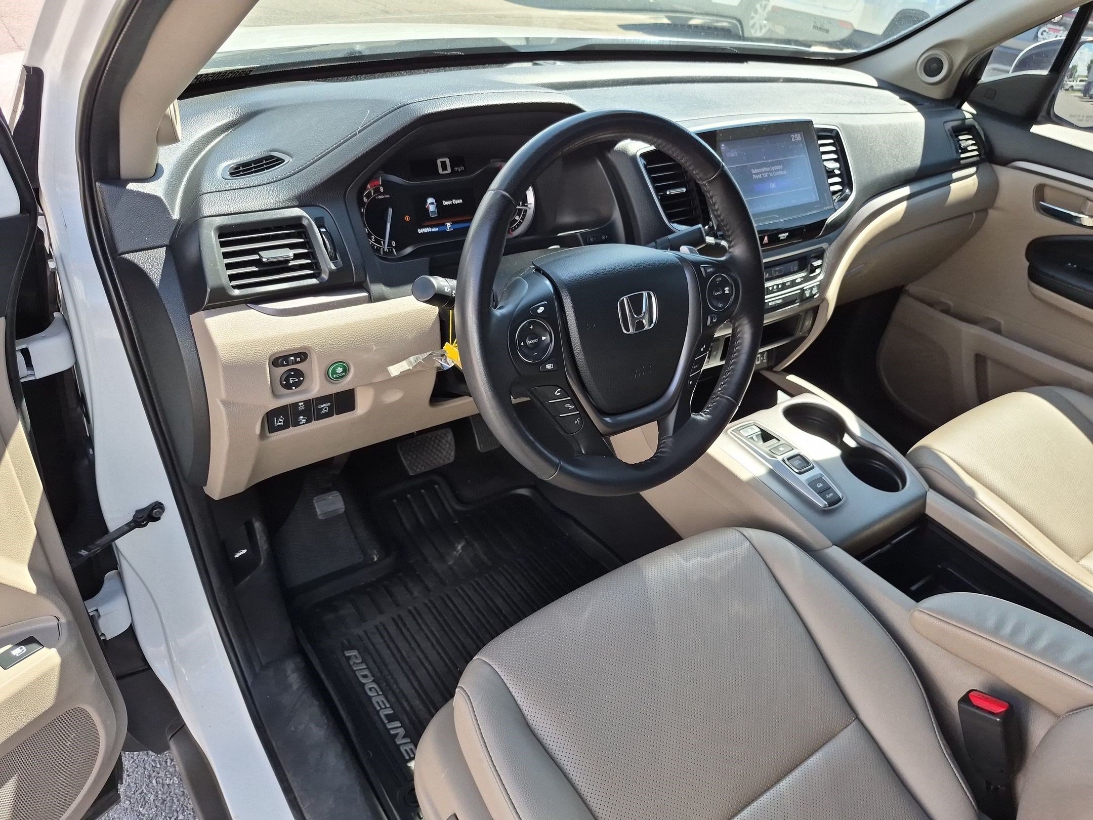 Used 2023 Platinum White Pearl Honda RTL image 15